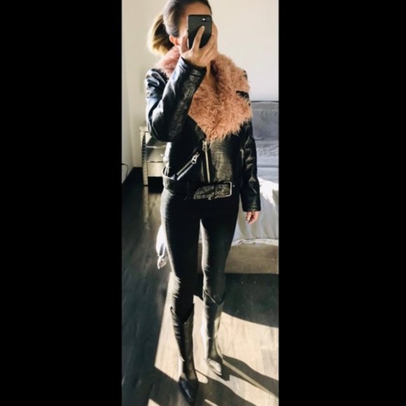 💥STUNNING!💥Pink Faux Mongolian Fur Collar & Lining Glossy Leather Moto Jacket - Picture 7 of 16